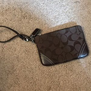 Authentic Coach Wristlet Chocolate Brown